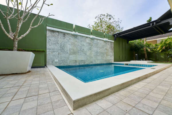 Steve Breck Pools